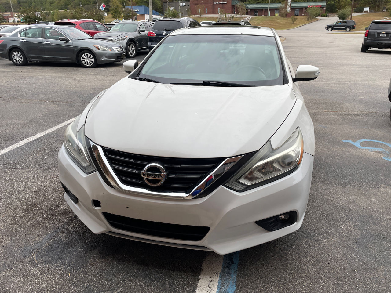 Nissan Altima 4dr Sdn I4 2.5 SL 2016 Nissan Altima 4dr Sdn I4 2.5 SL 2016