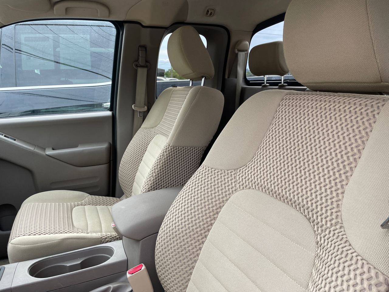 Nissan Frontier 4WD King Cab Auto SV 2016 Nissan Frontier 4WD King Cab Auto SV 2016