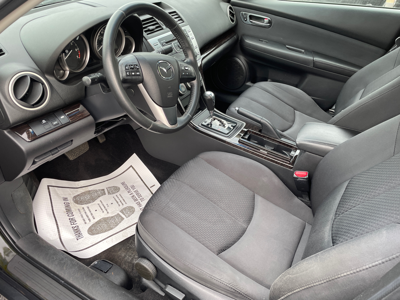 Mazda MAZDA6 4dr Sdn Auto i Touring 2013 Mazda MAZDA6 4dr Sdn Auto i Touring 2013