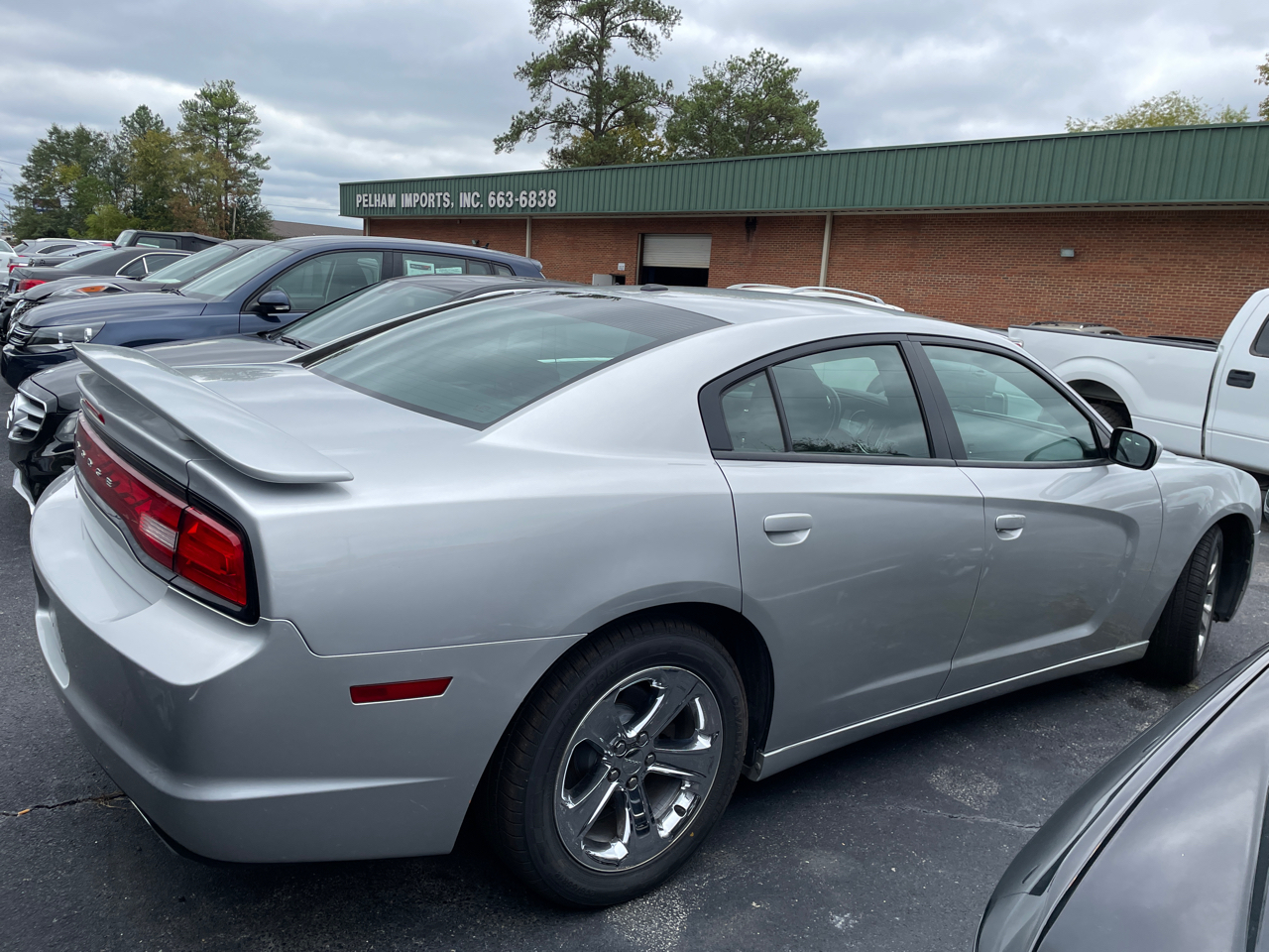 Dodge Charger 4dr Sdn SE RWD 2012 Dodge Charger 4dr Sdn SE RWD 2012