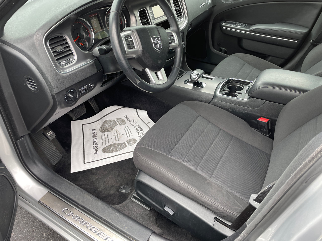 Dodge Charger 4dr Sdn SE RWD 2012 Dodge Charger 4dr Sdn SE RWD 2012