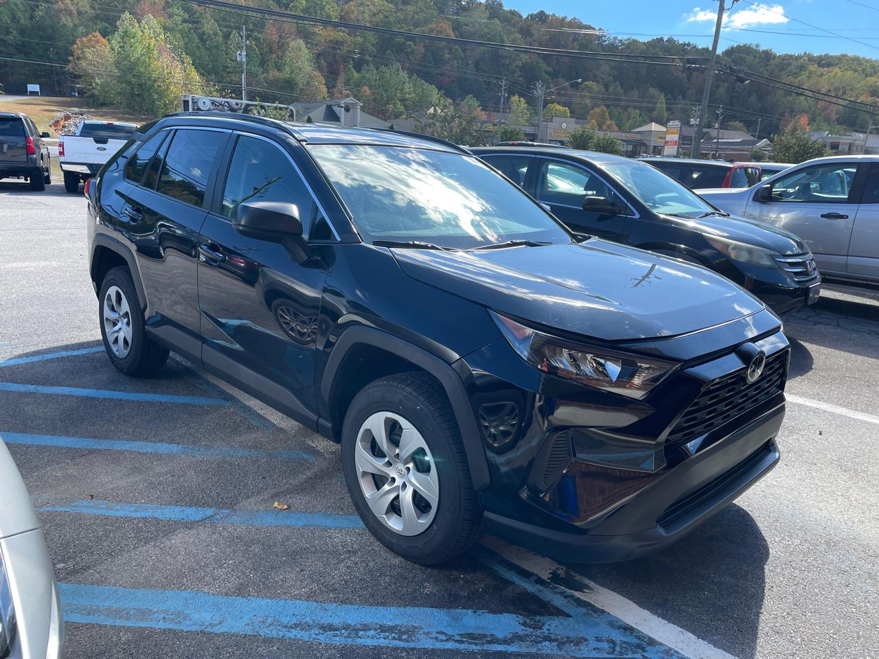 Toyota RAV4 LE FWD (Natl) 2021 Toyota RAV4 LE FWD (Natl) 2021