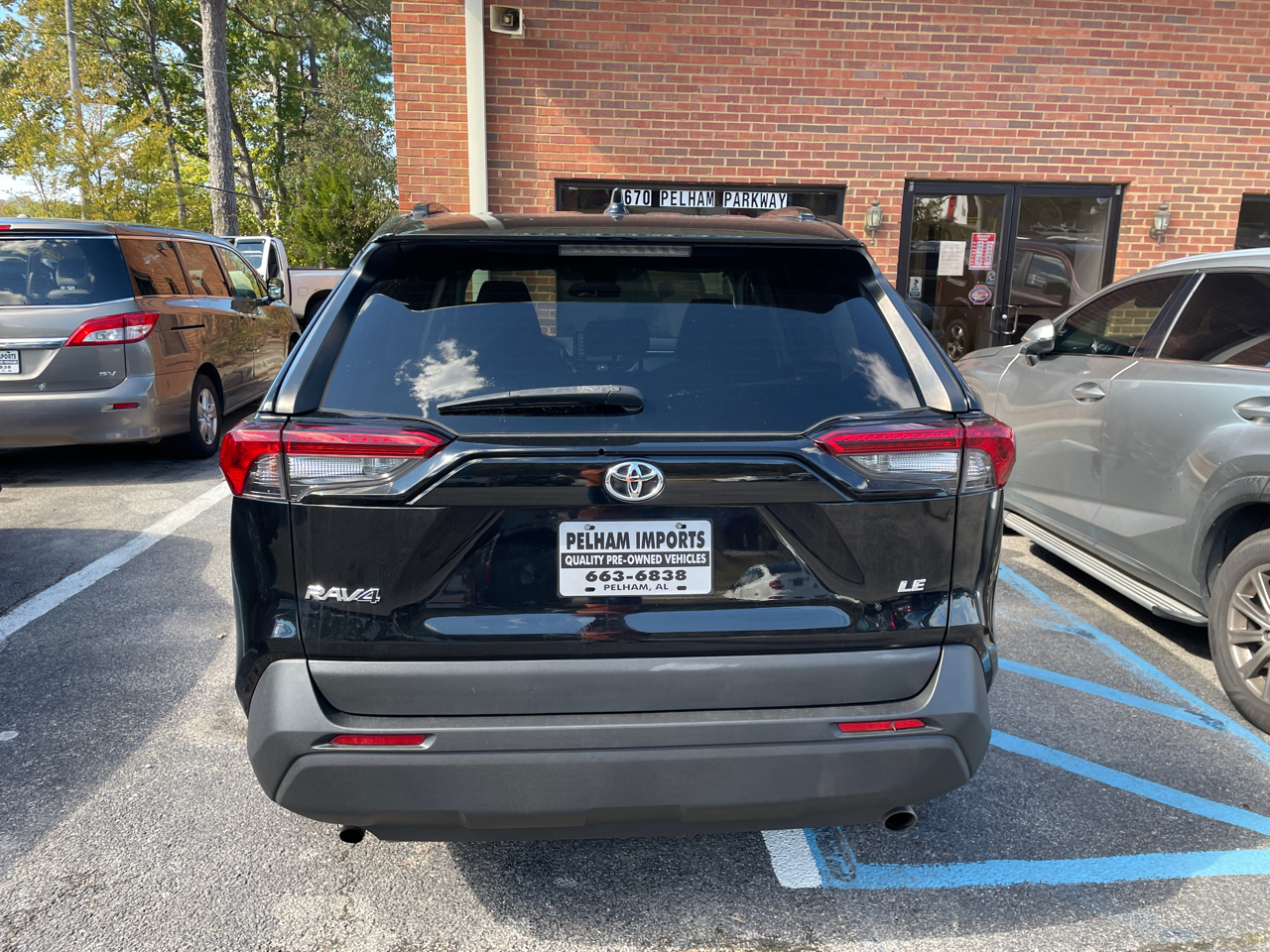 Toyota RAV4 LE FWD (Natl) 2021 Toyota RAV4 LE FWD (Natl) 2021