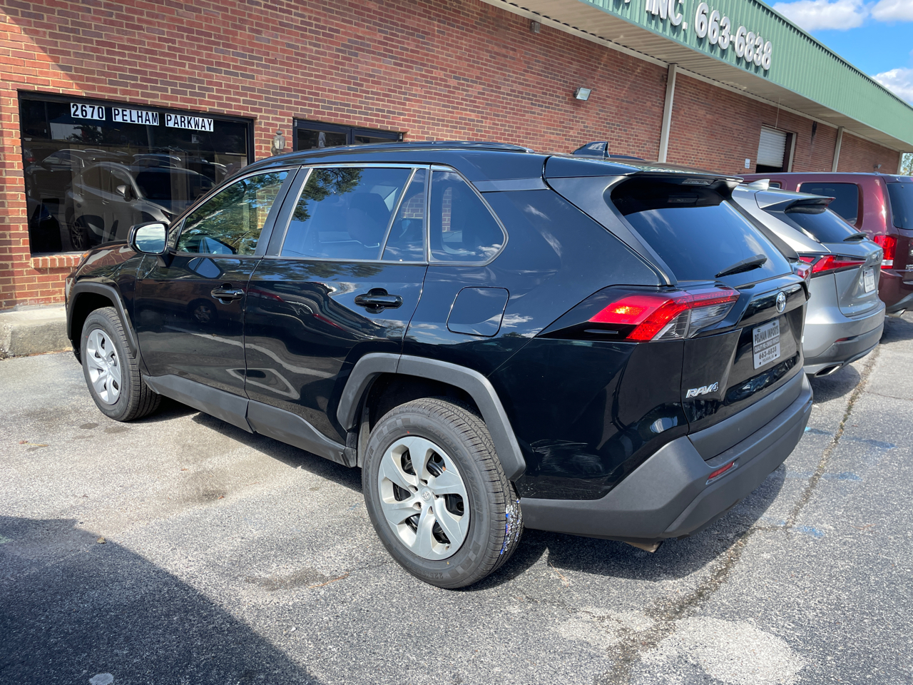 Toyota RAV4 LE FWD (Natl) 2021 Toyota RAV4 LE FWD (Natl) 2021