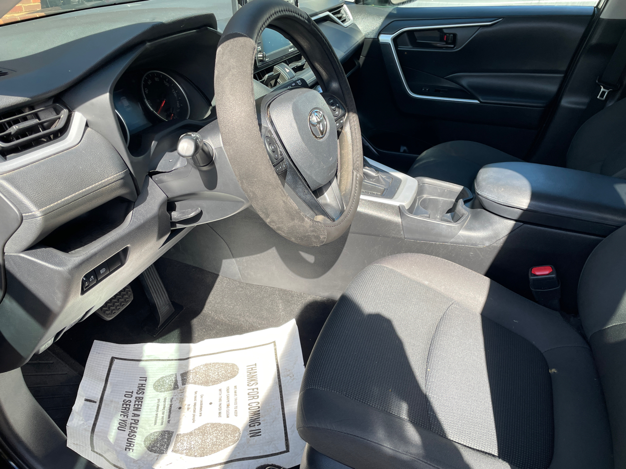 Toyota RAV4 LE FWD (Natl) 2021 Toyota RAV4 LE FWD (Natl) 2021