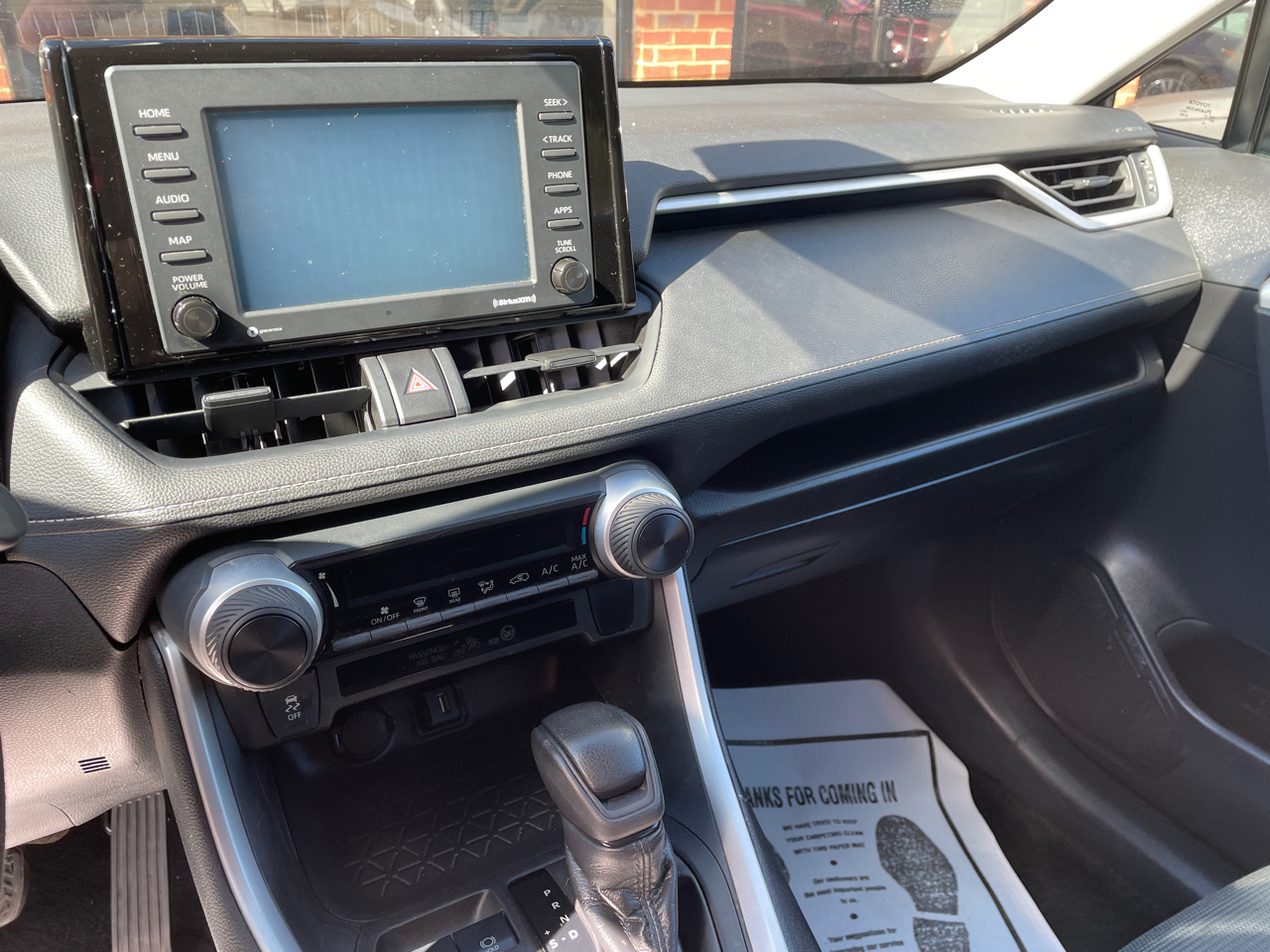 Toyota RAV4 LE FWD (Natl) 2021 Toyota RAV4 LE FWD (Natl) 2021