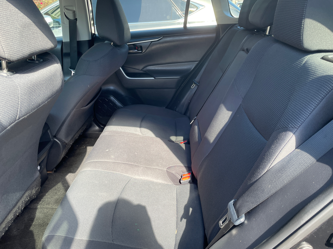 Toyota RAV4 LE FWD (Natl) 2021 Toyota RAV4 LE FWD (Natl) 2021