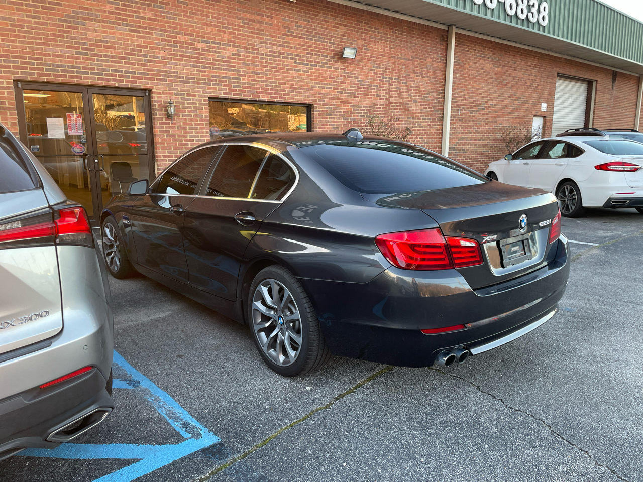 BMW 5 Series 4dr Sdn 528i xDrive AWD 2013