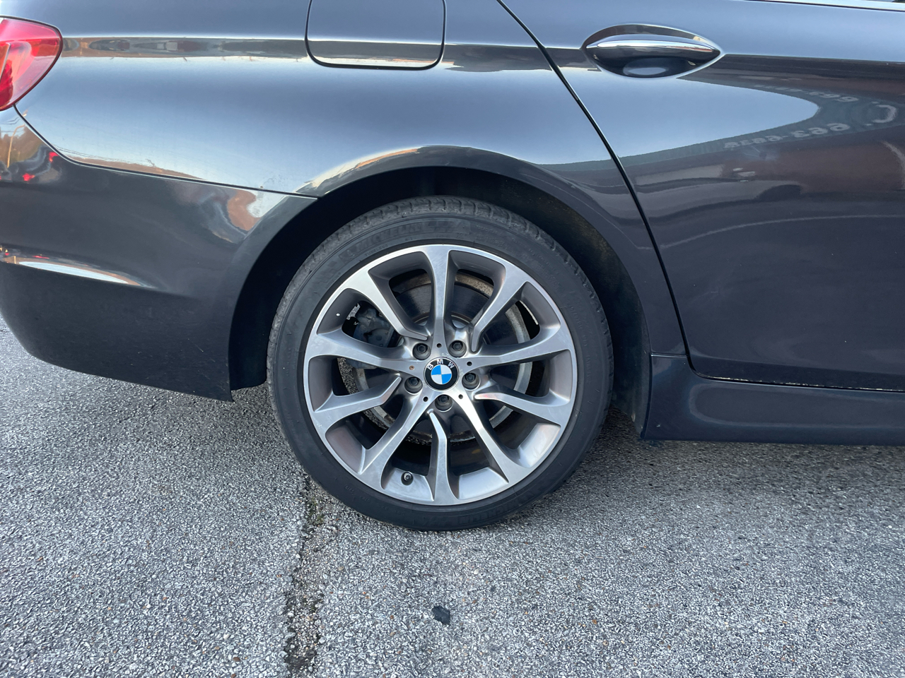 BMW 5 Series 4dr Sdn 528i xDrive AWD 2013