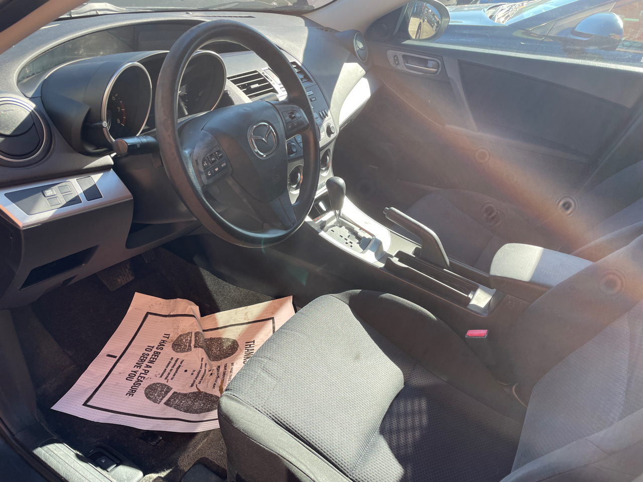 Mazda MAZDA3 4dr Sdn Auto i Touring 2011