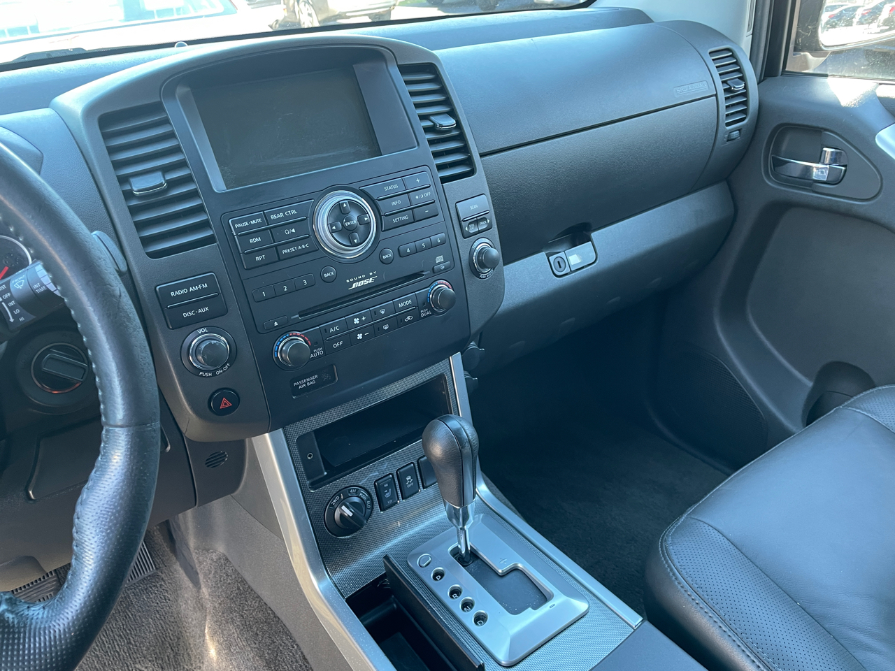 Nissan Pathfinder 4WD 4dr V6 Silver Edition 2012