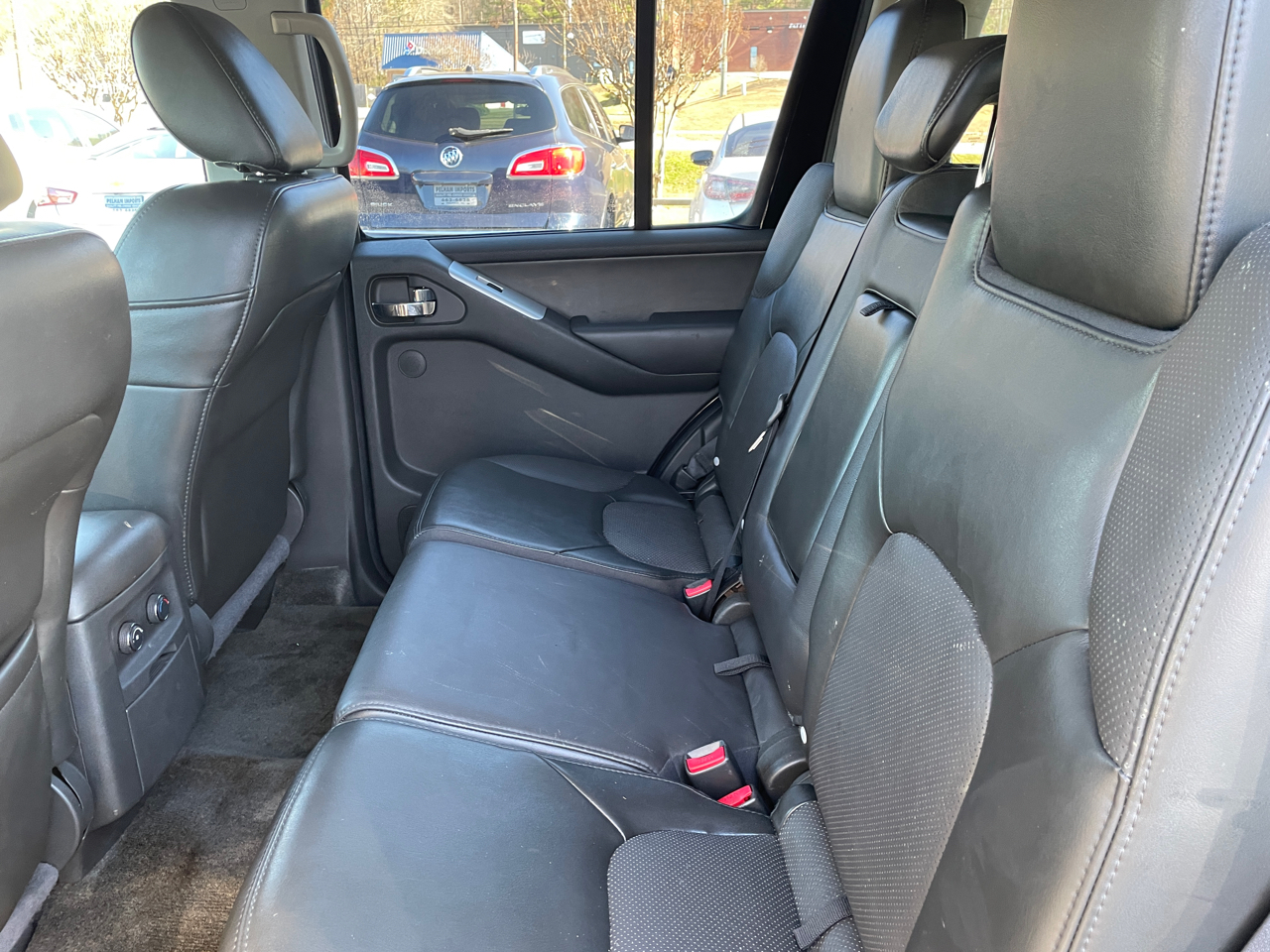 Nissan Pathfinder 4WD 4dr V6 Silver Edition 2012