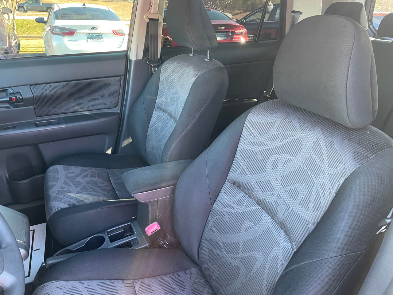 Scion xB 5-Door Wagon 4-Spd AT 2013