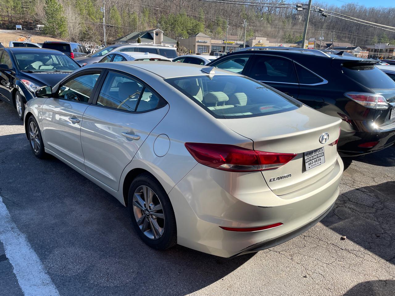 Hyundai Elantra SE 2.0L Auto (Alabama) 2017