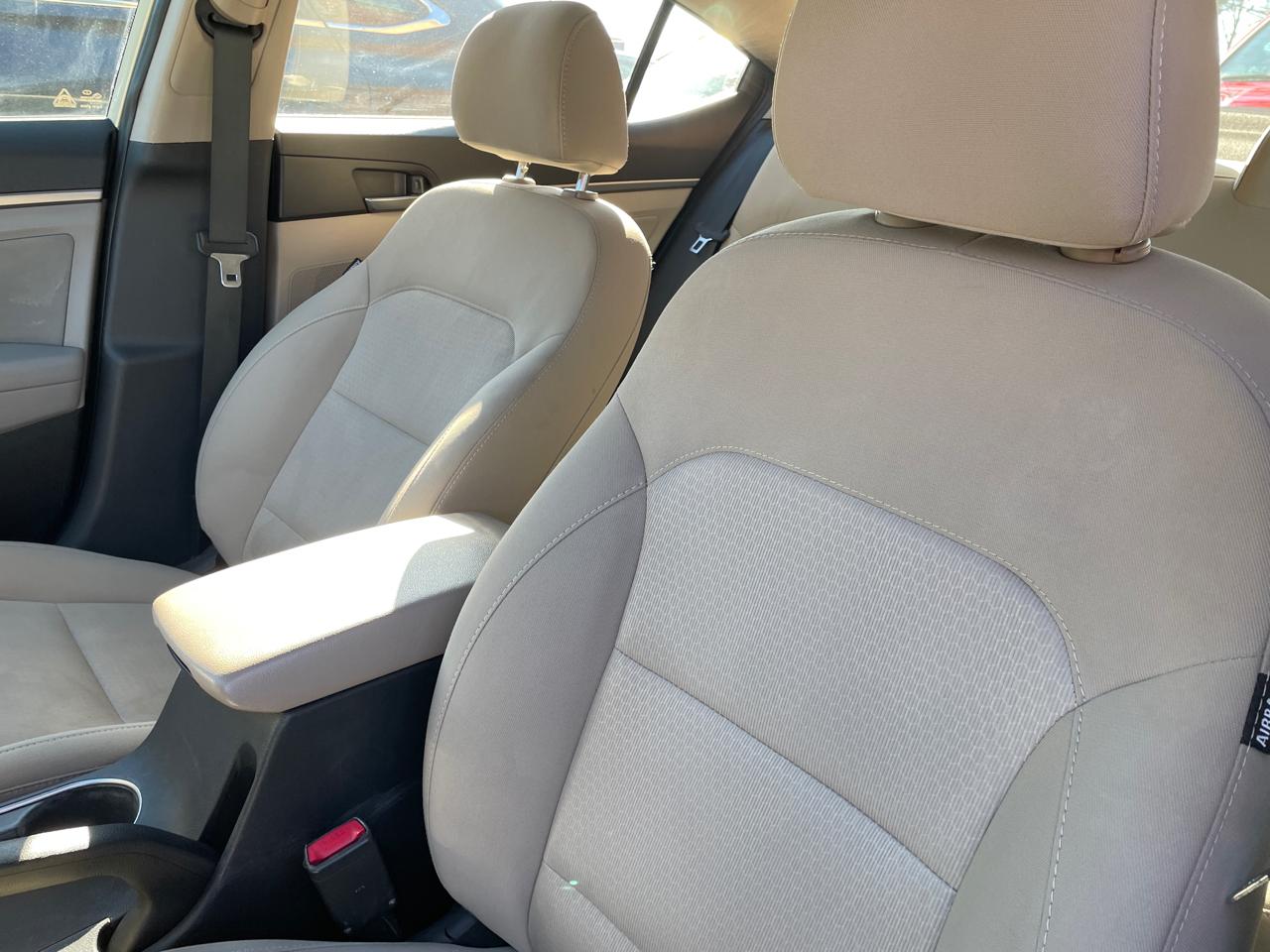 Hyundai Elantra SE 2.0L Auto (Alabama) 2017