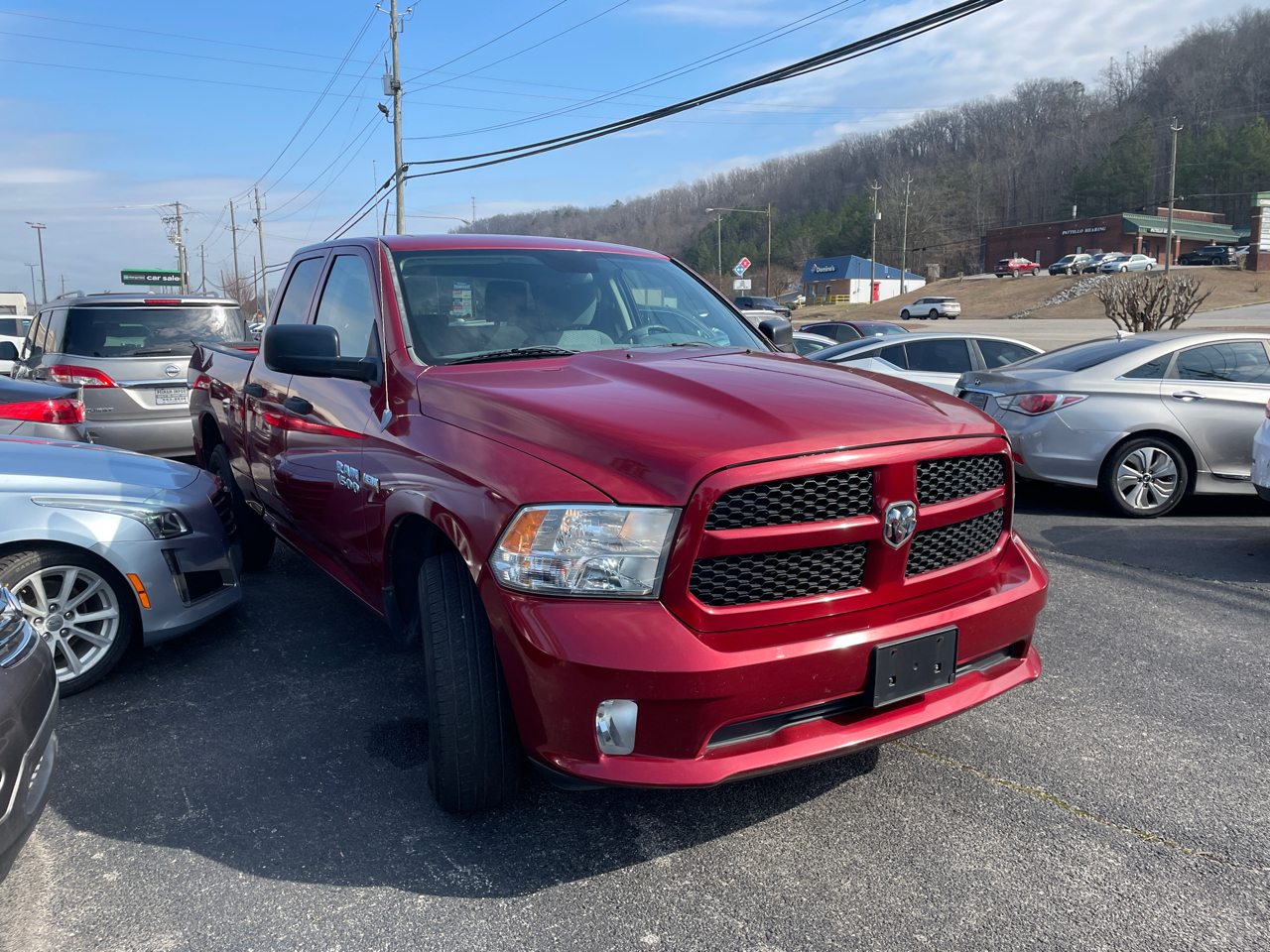 RAM 1500 2WD Quad Cab 140.5" Express 2013