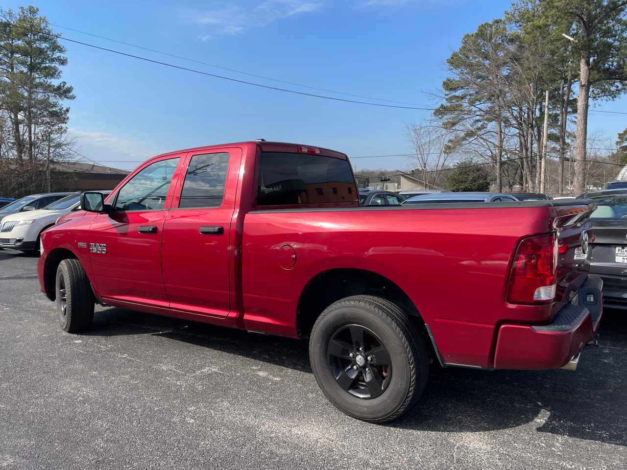 RAM 1500 2WD Quad Cab 140.5" Express 2013