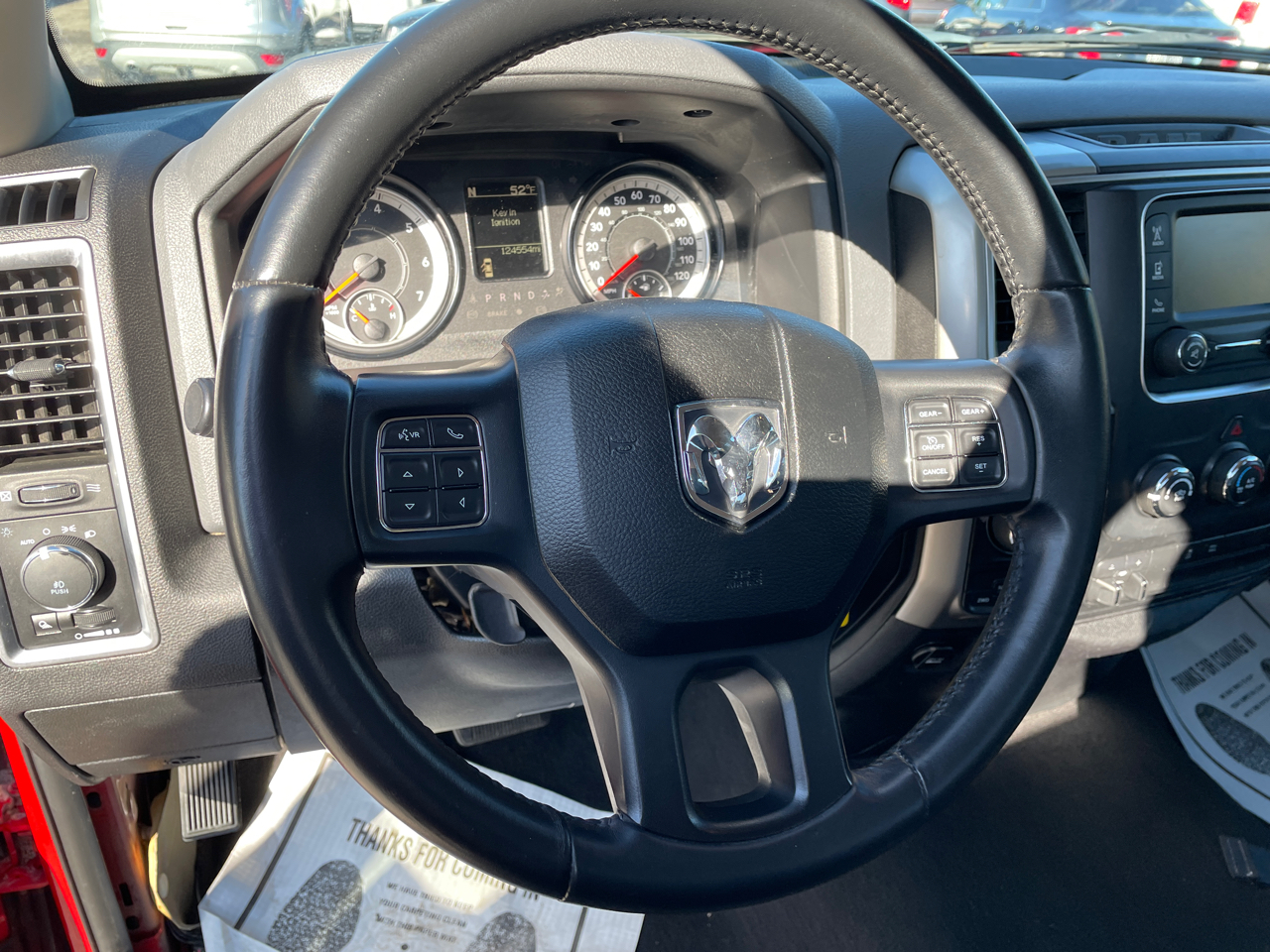 RAM 1500 4WD Quad Cab 140.5" SLT 2016