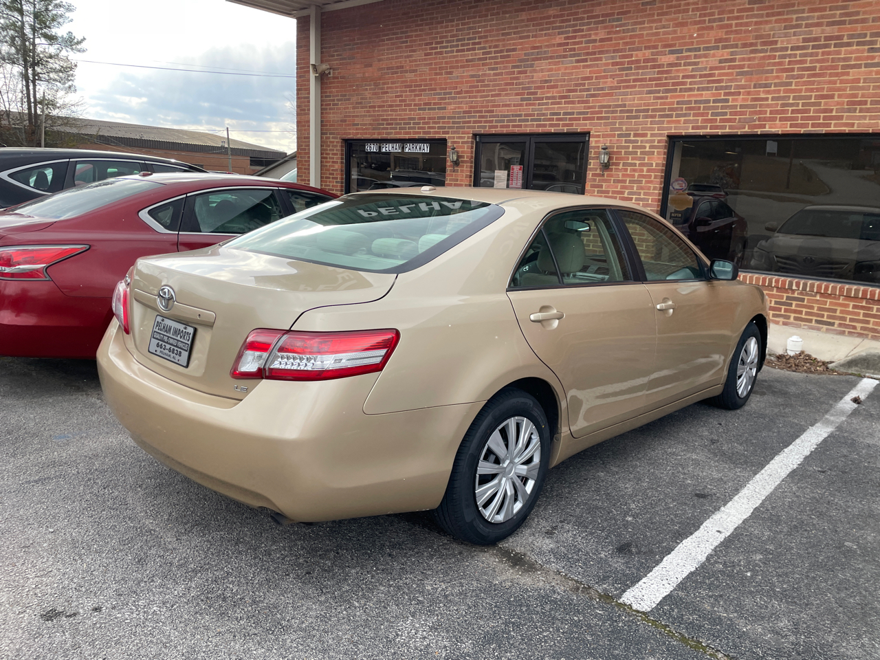 Toyota Camry 4dr Sdn LE Auto 2011