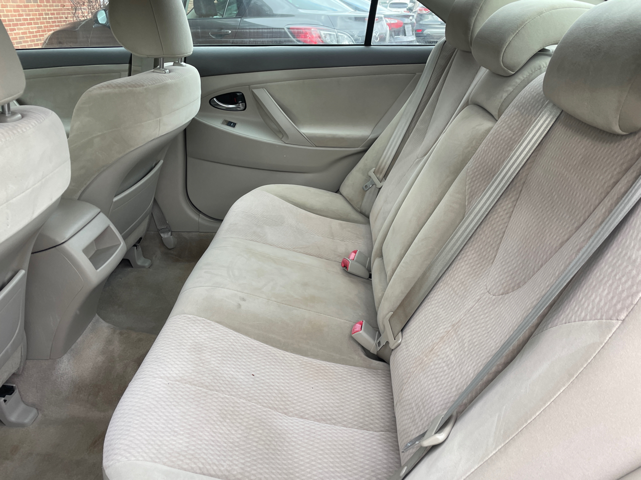 Toyota Camry 4dr Sdn LE Auto 2011