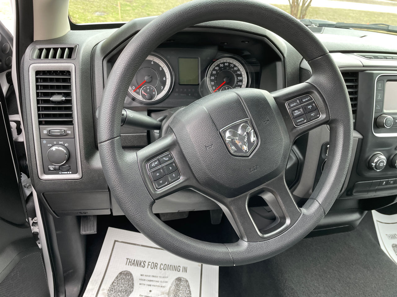 RAM 1500 Classic Tradesman 4x2 Reg Cab 8' Box 2021