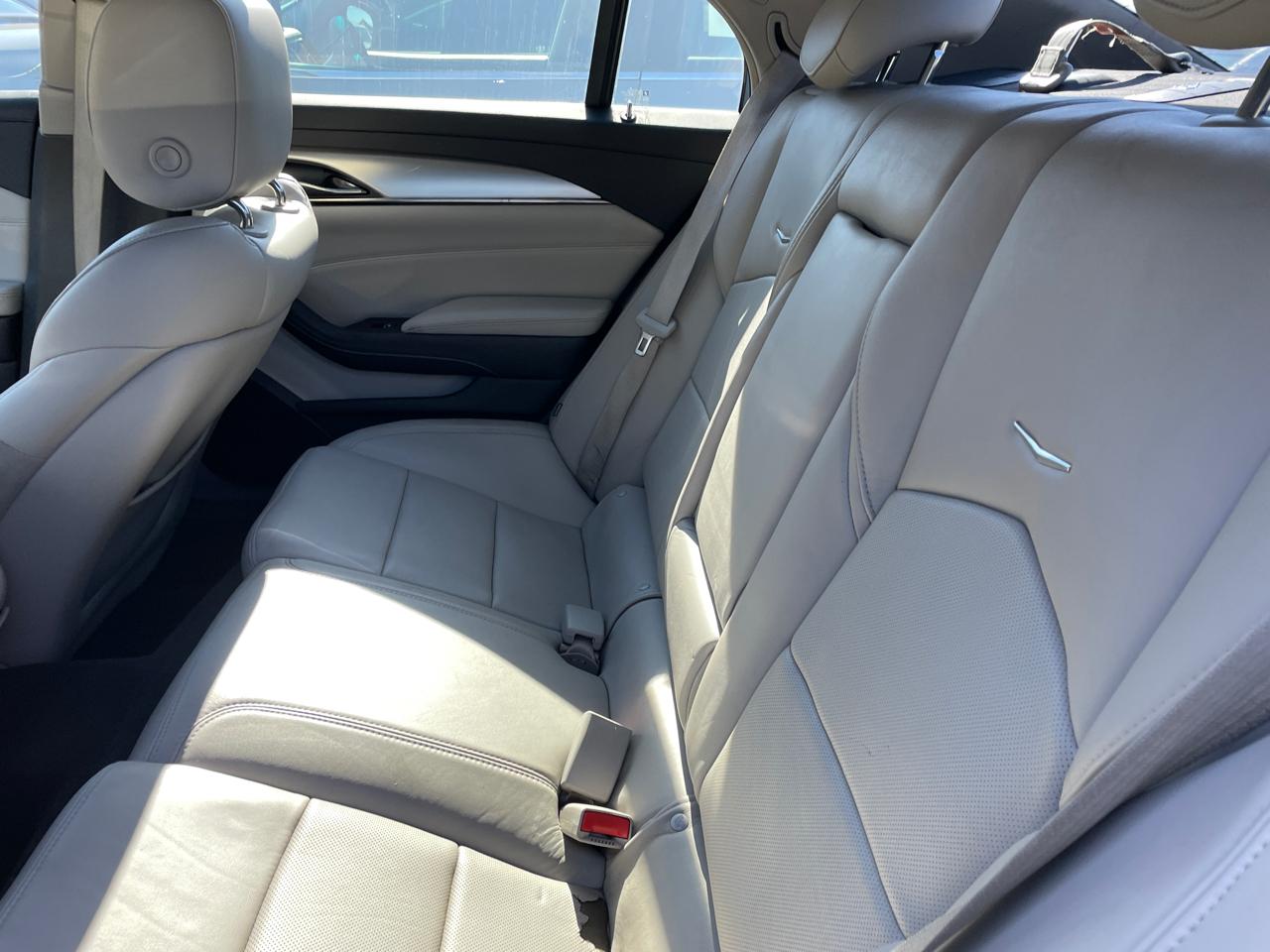 Cadillac CTS Sedan 4dr Sdn 2.0L Turbo RWD 2017