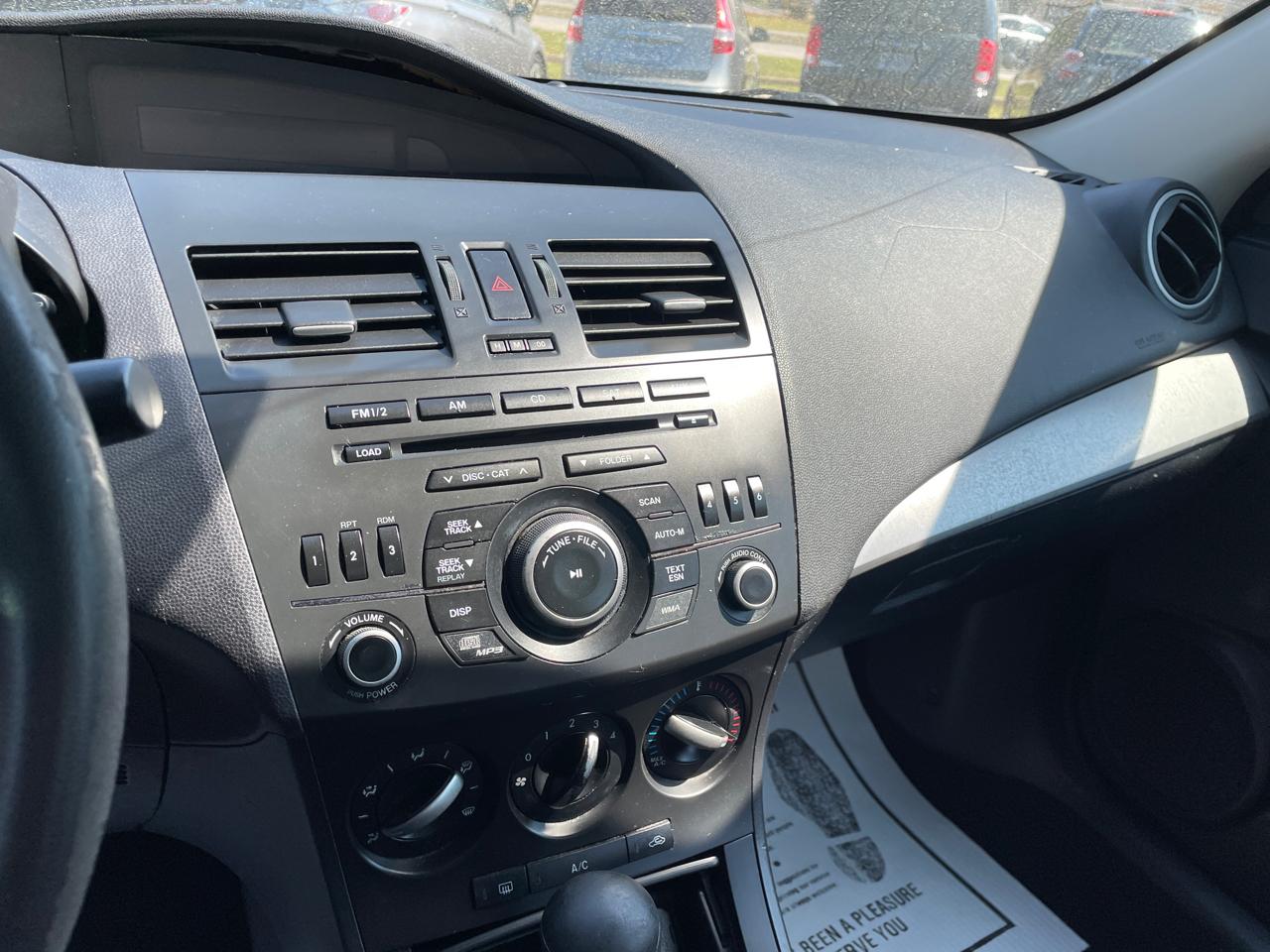 Mazda MAZDA3 4dr Sdn Auto i Touring *Ltd Avail* 2012