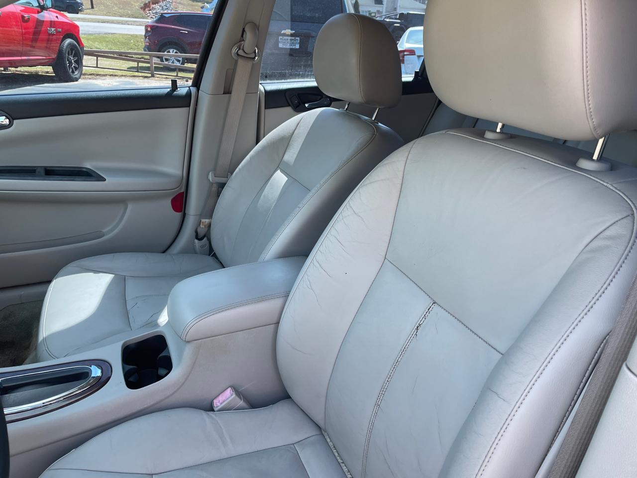 Chevrolet Impala 4dr Sdn LT Fleet 2011