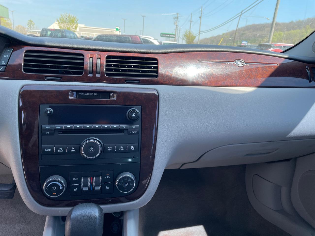 Chevrolet Impala 4dr Sdn LT Fleet 2011