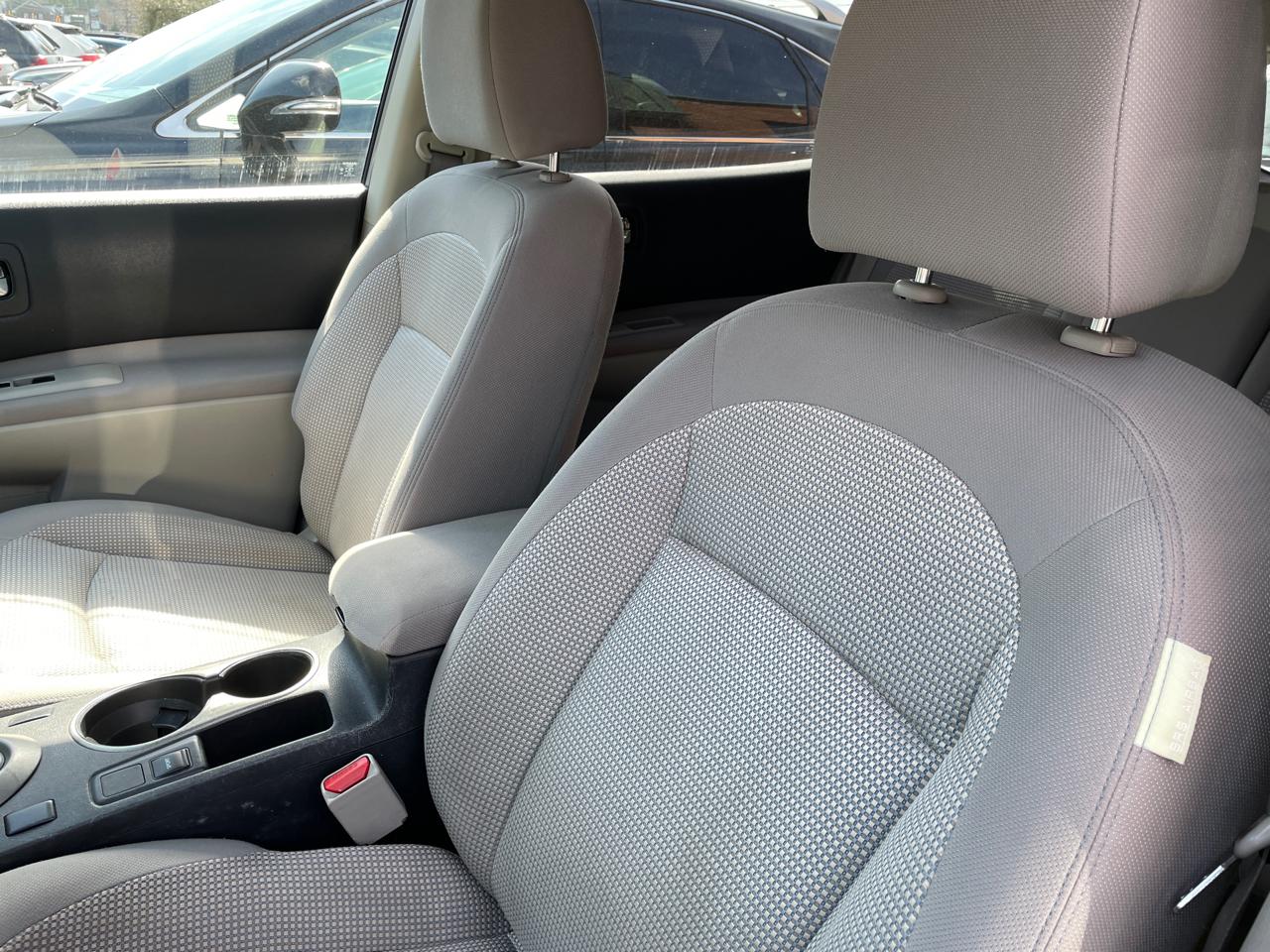 Nissan Rogue AWD 4dr SV 2012