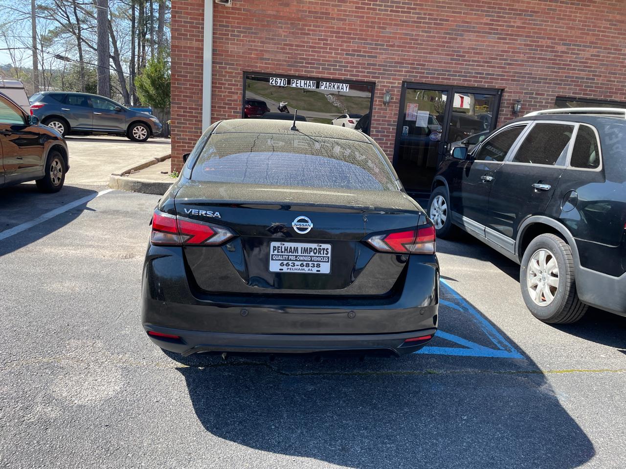 Nissan Versa SV 2021