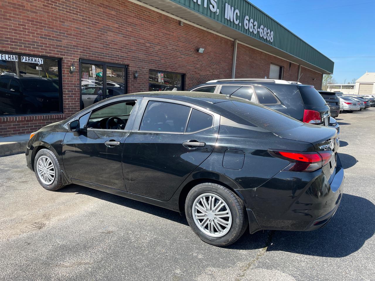 Nissan Versa SV 2021