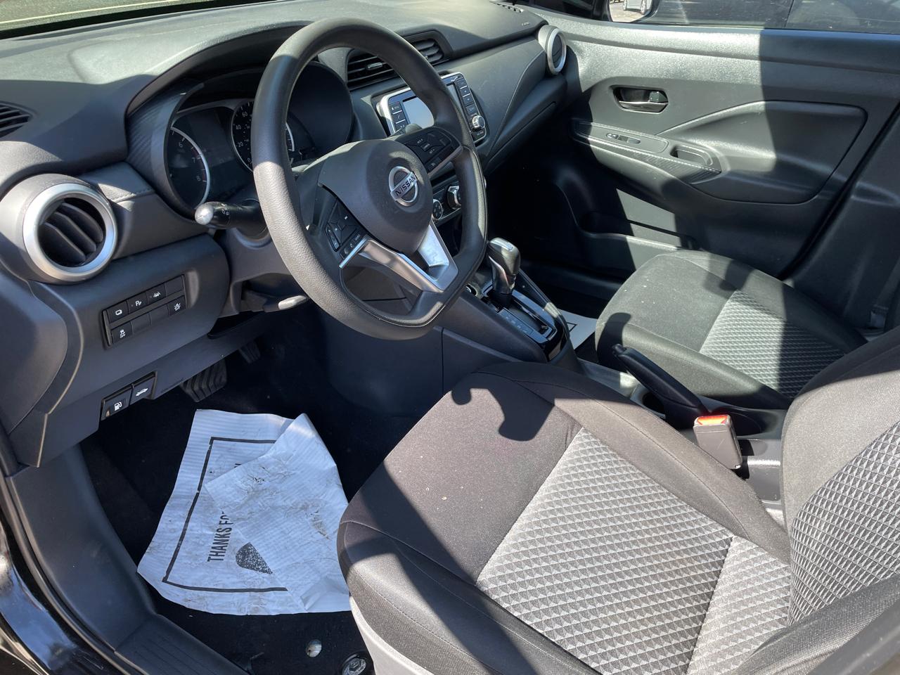 Nissan Versa SV 2021