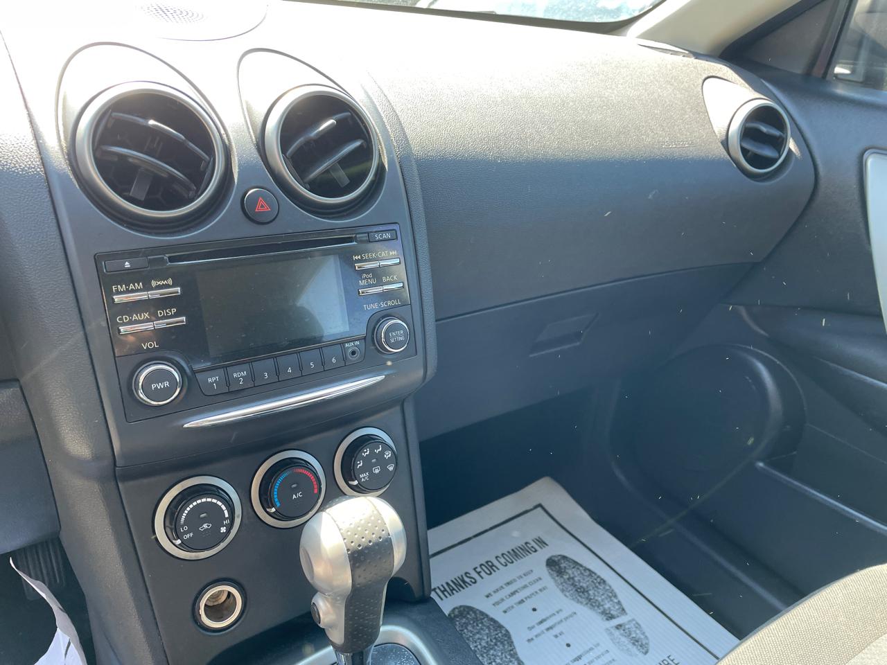 Nissan Rogue FWD 4dr SV 2013