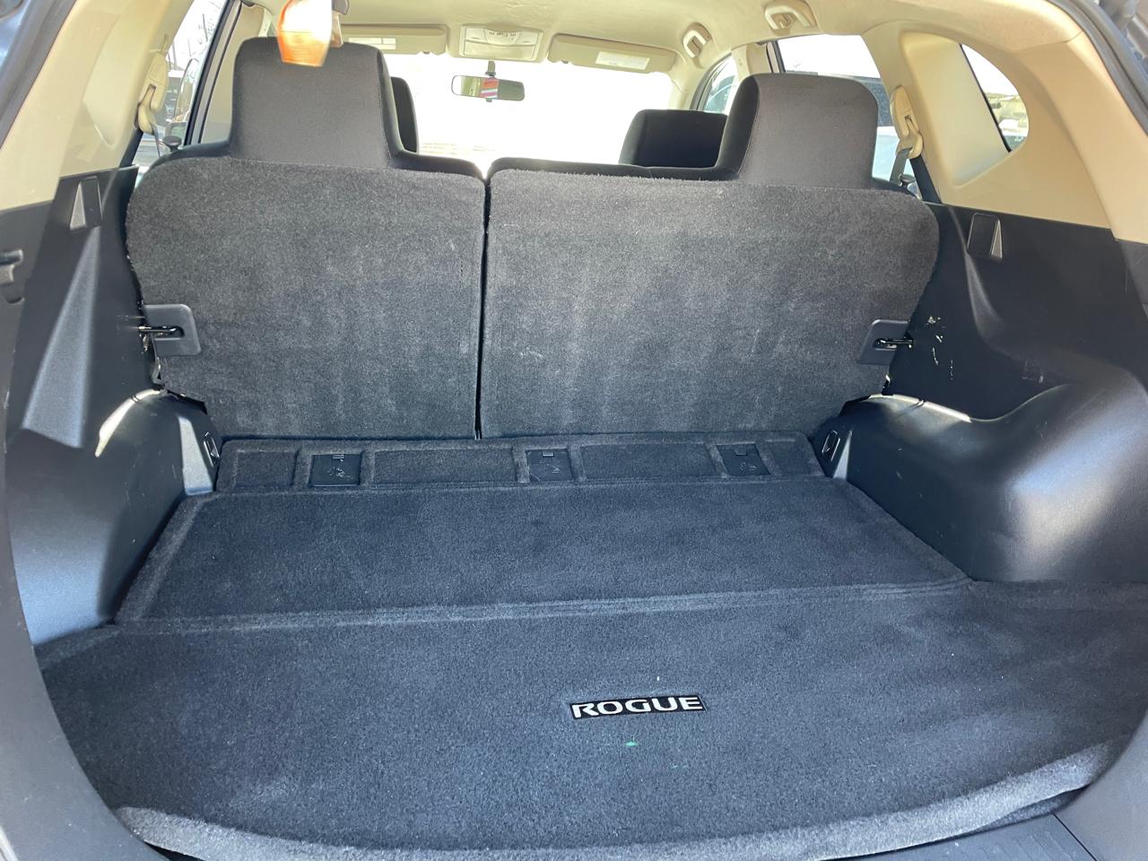 Nissan Rogue FWD 4dr SV 2013