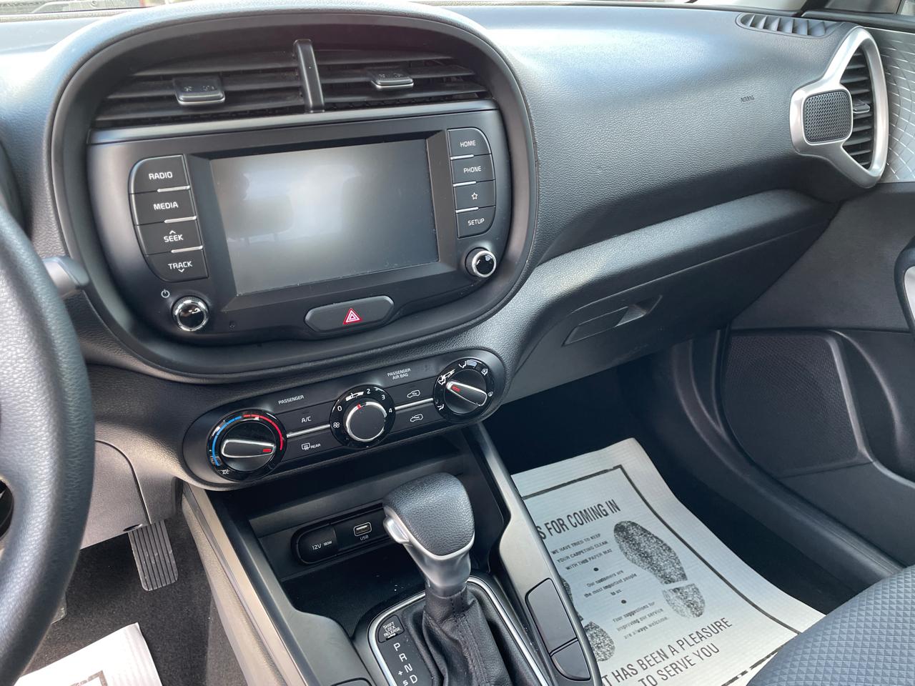 Kia Soul LX IVT 2020