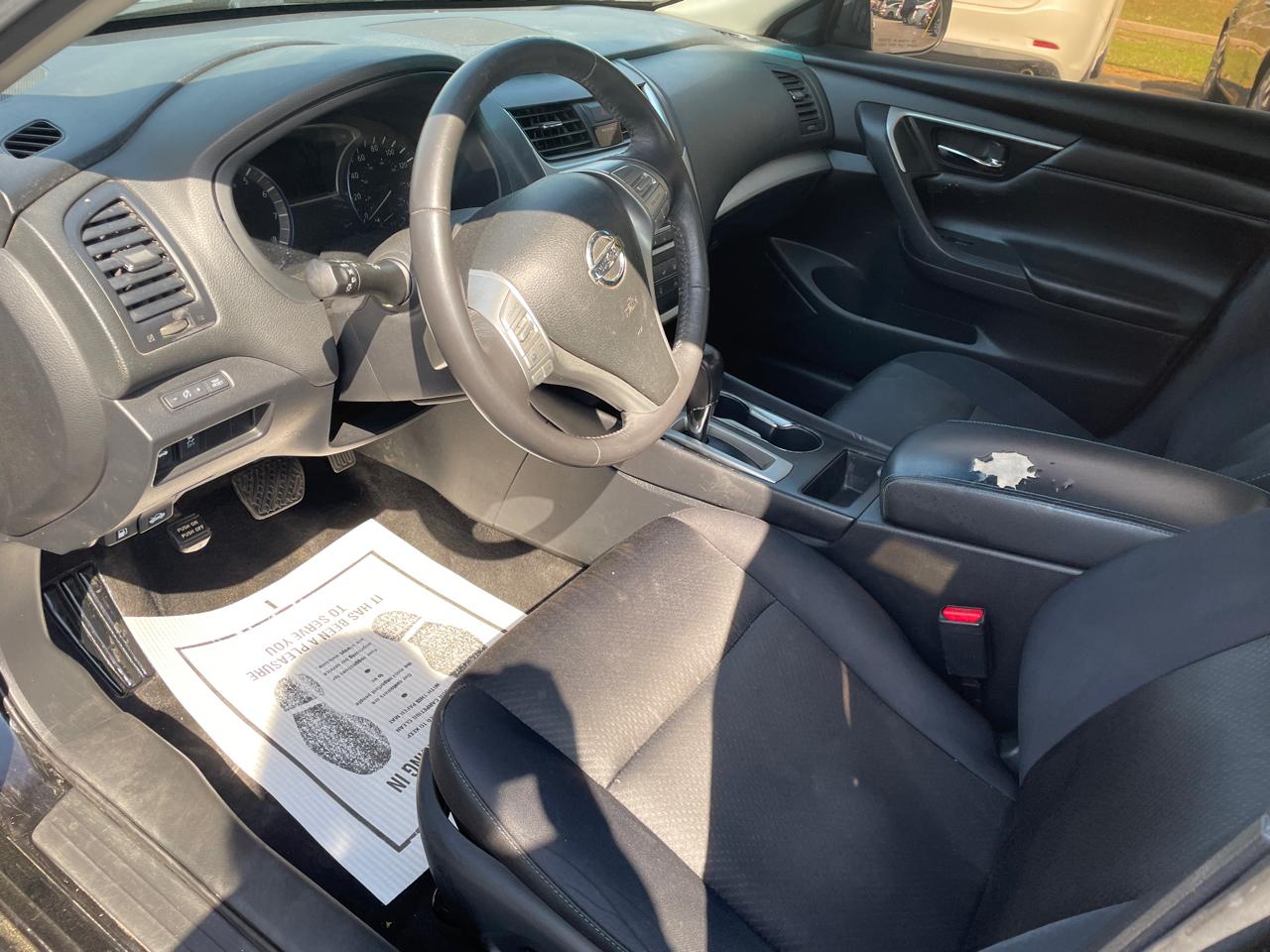 Nissan Altima 2.5 SR Sedan 2017