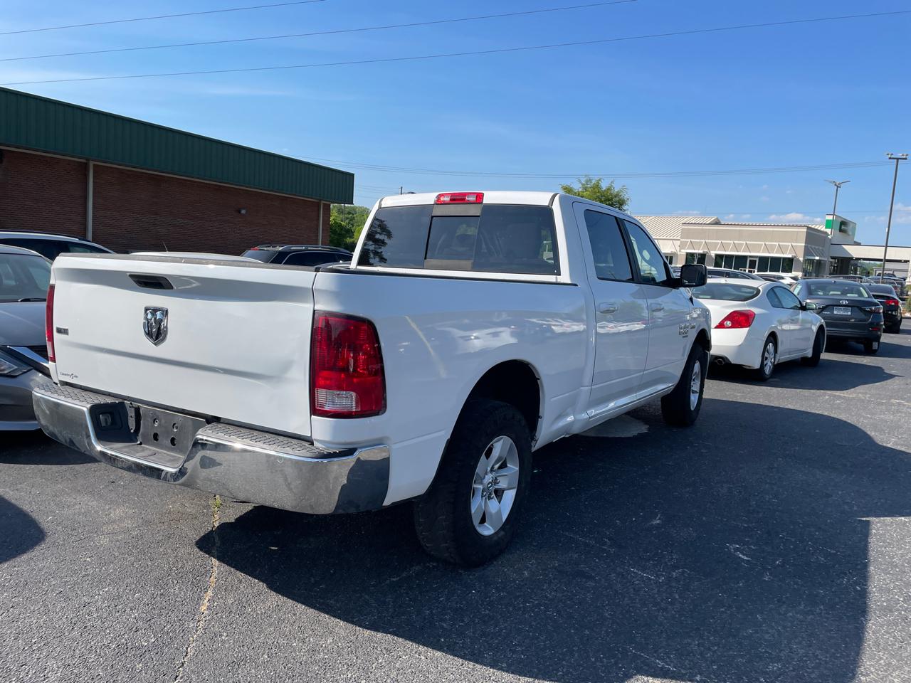 RAM 1500 Classic SLT 4x2 Crew Cab 6'4" Box 2019