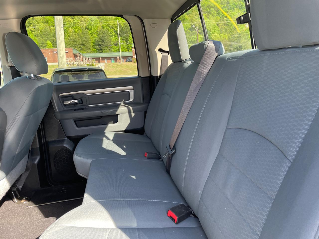 RAM 1500 Classic SLT 4x2 Crew Cab 6'4" Box 2019