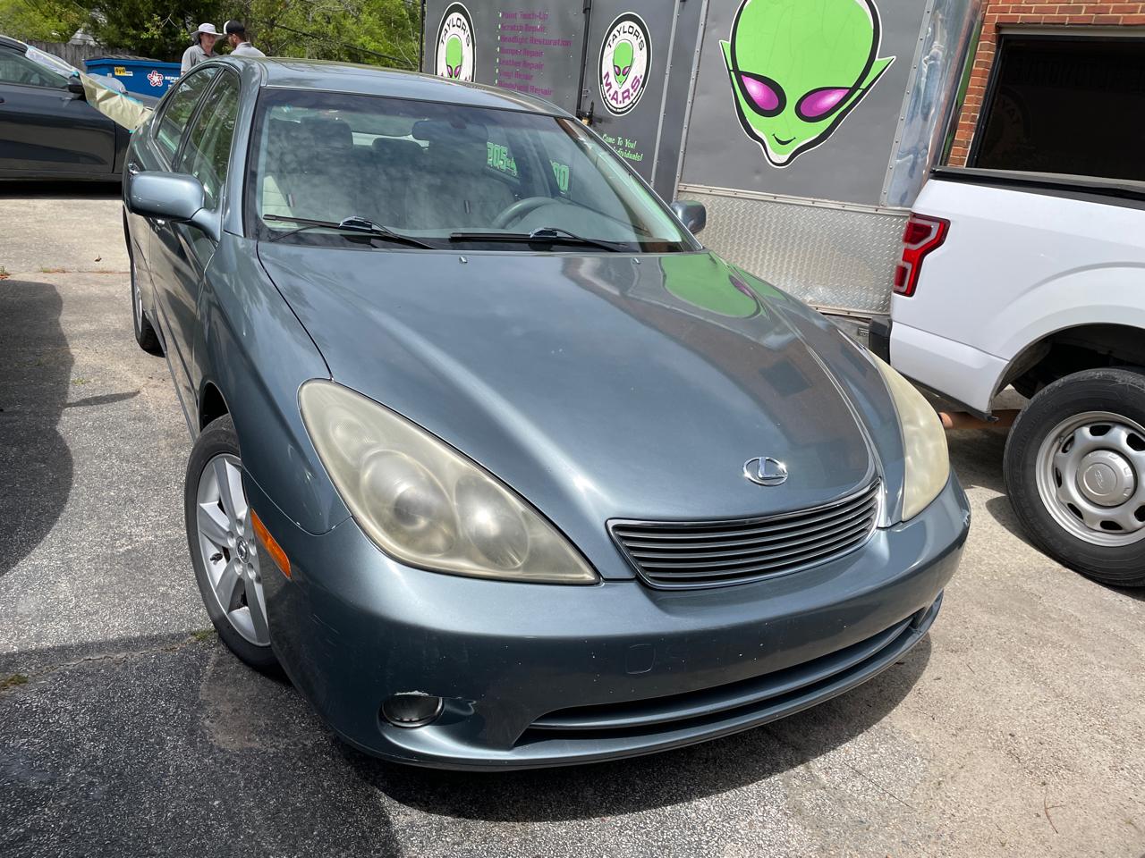 Lexus ES 330 4dr Sdn 2005