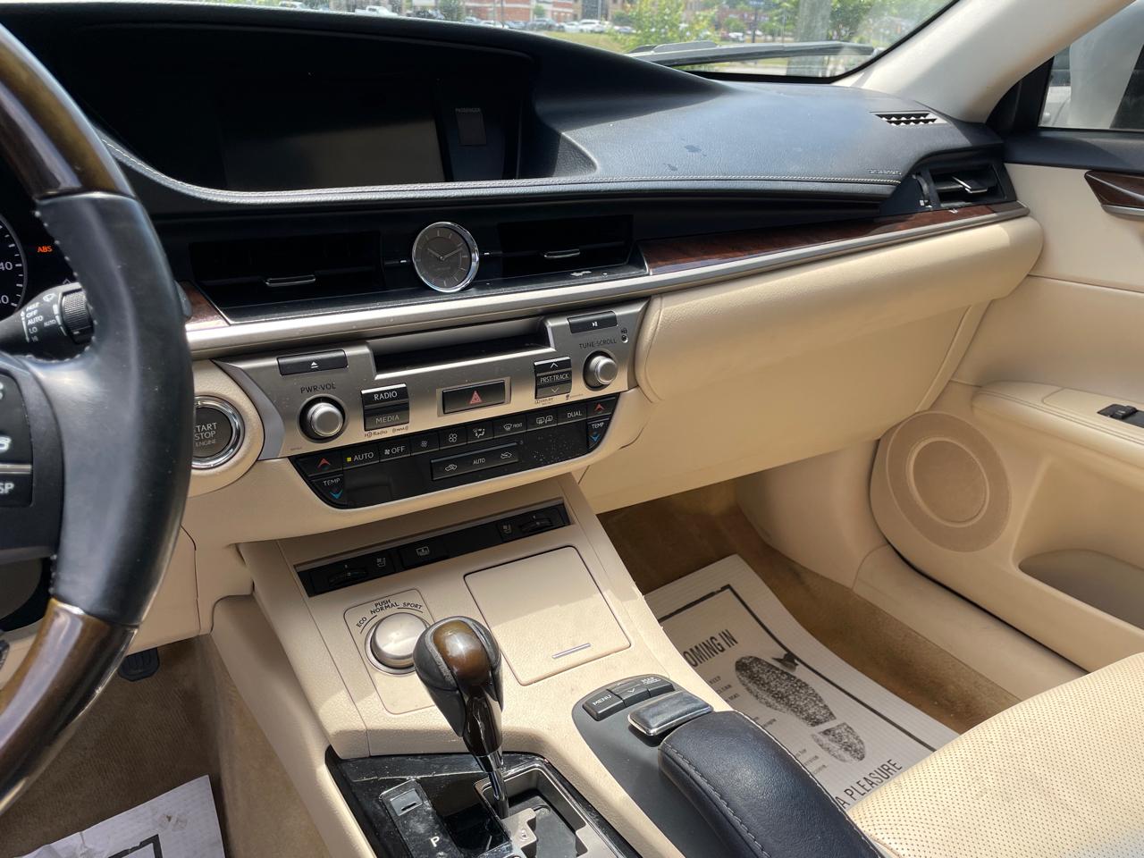 Lexus ES 350 4dr Sdn 2014