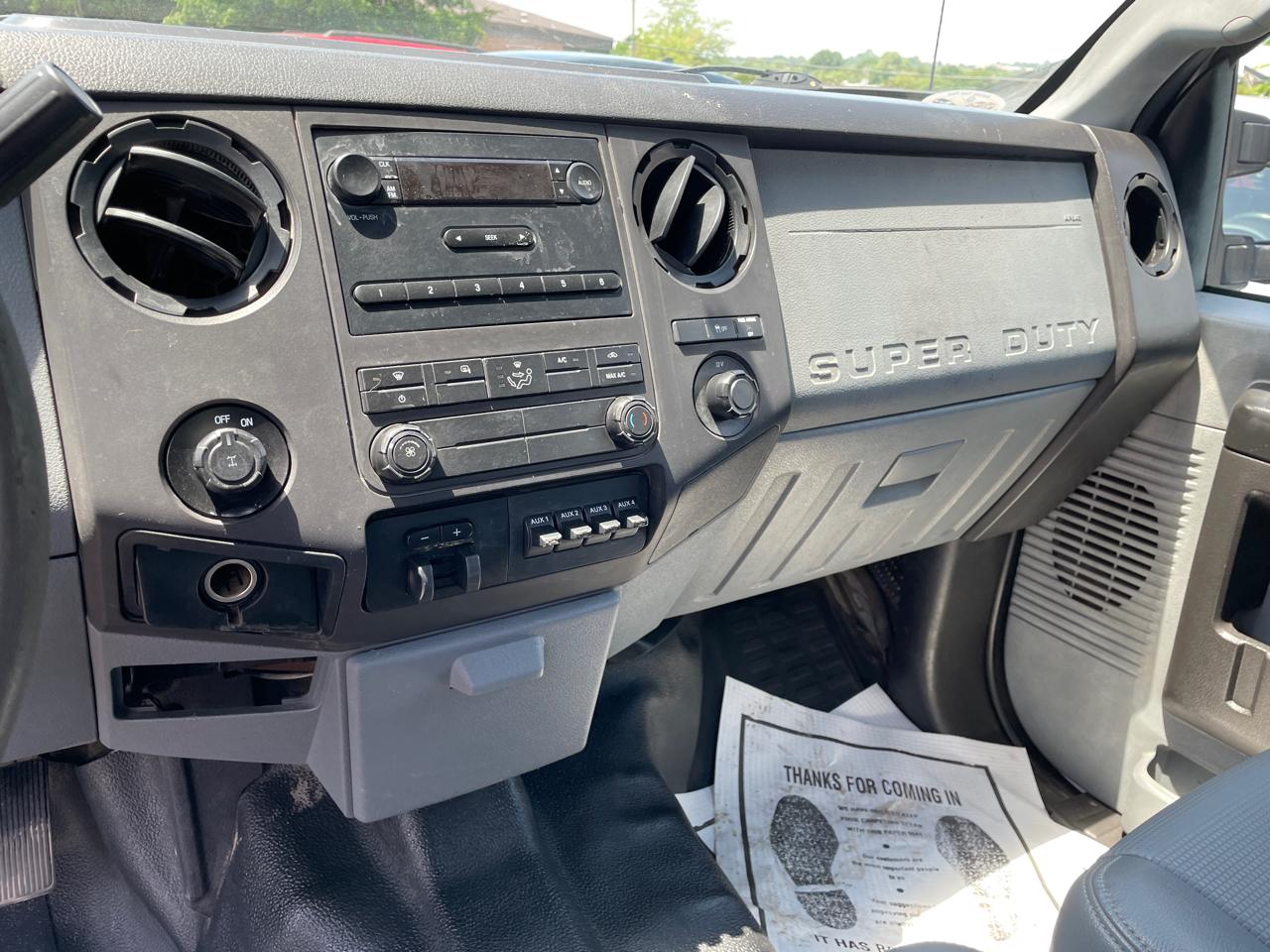 Ford Super Duty F-250 SRW 2WD SuperCab 142" XL 2015