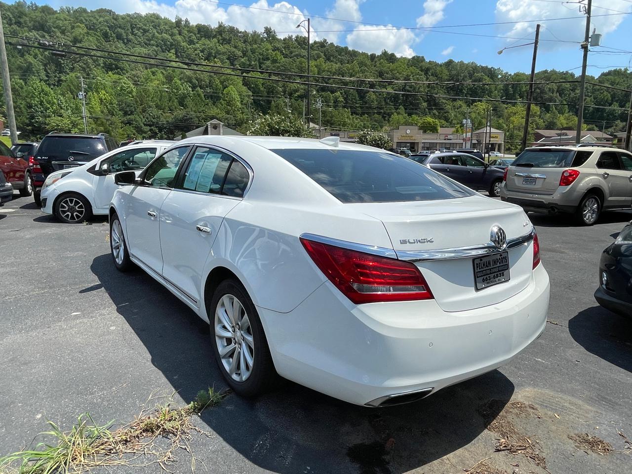 Buick LaCrosse 4dr Sdn Leather FWD 2016