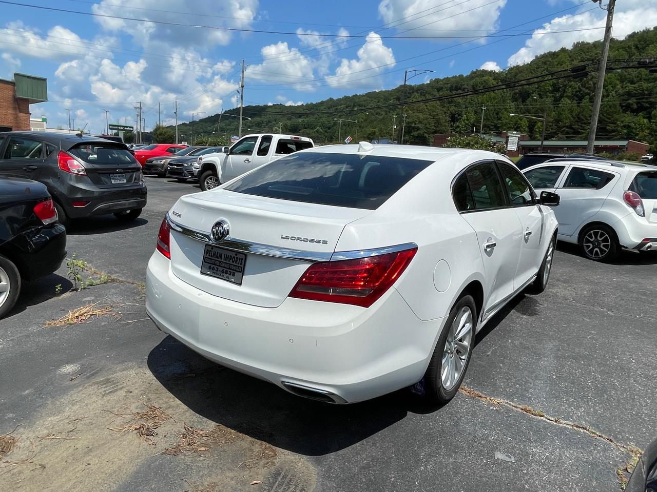 Buick LaCrosse 4dr Sdn Leather FWD 2016