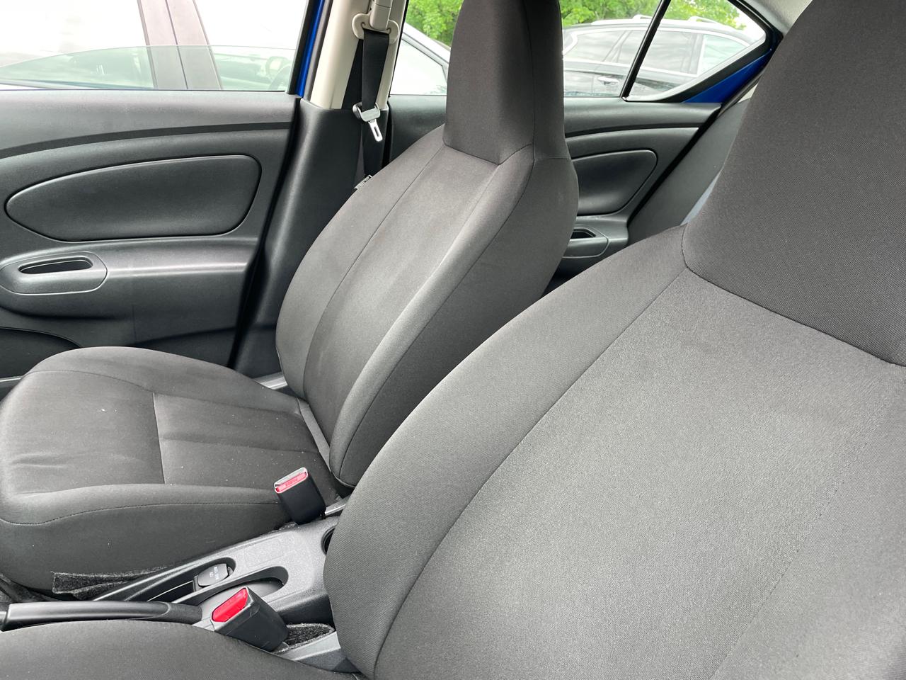 Nissan Versa 4dr Sdn CVT 1.6 S Plus 2016