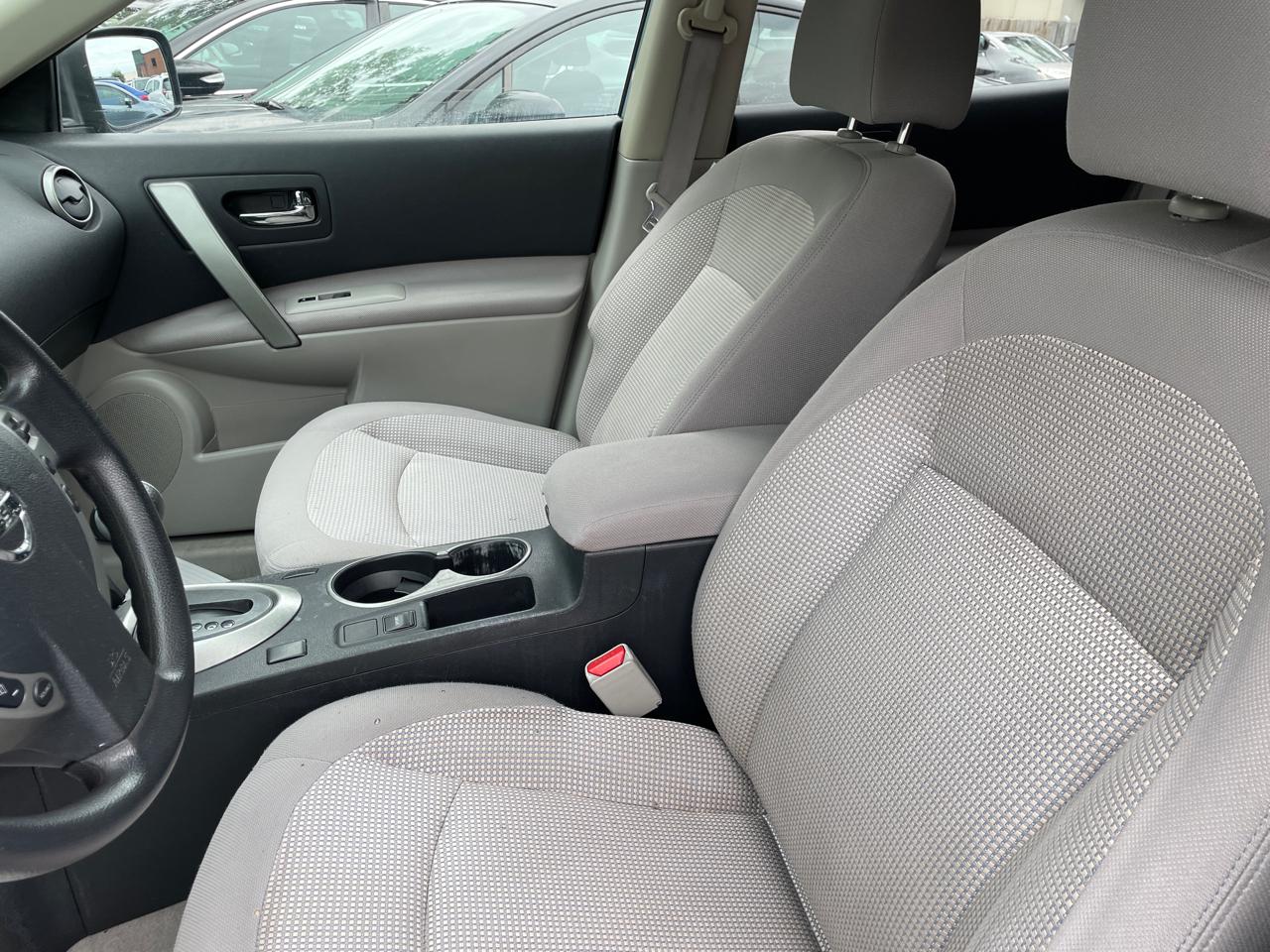 Nissan Rogue AWD 4dr SV 2013