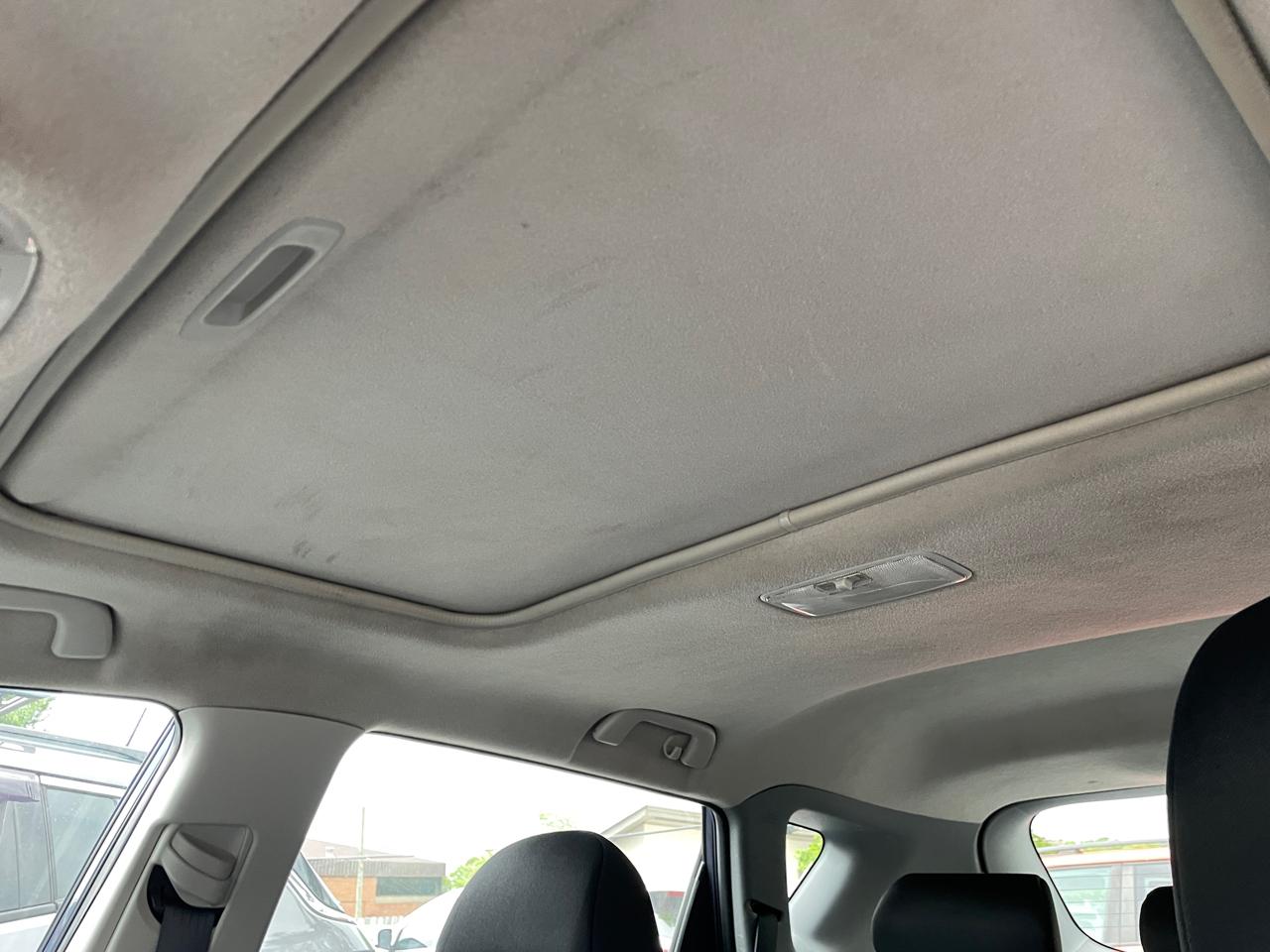 Pontiac Vibe 4dr HB AWD 2009