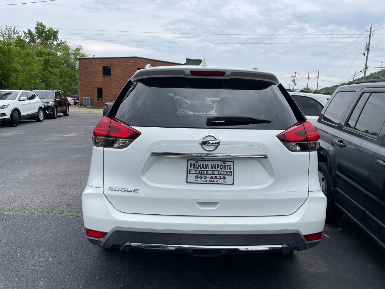 Nissan Rogue FWD SV 2017