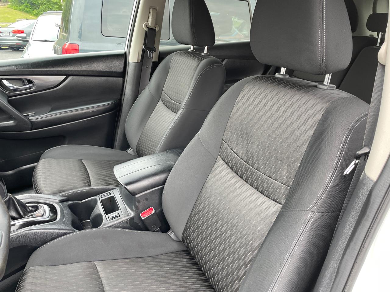 Nissan Rogue FWD SV 2017