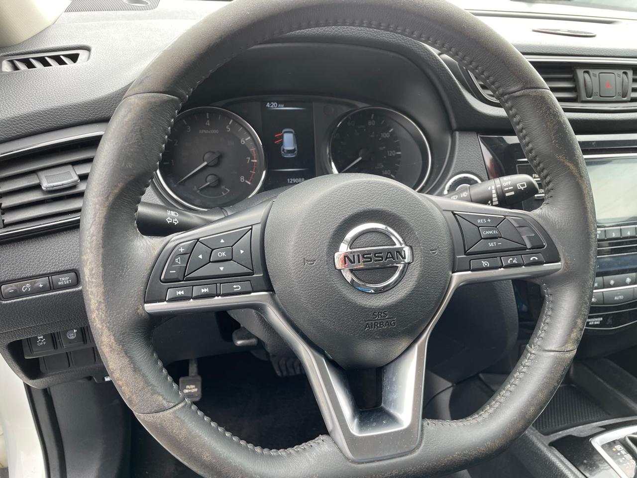 Nissan Rogue FWD SV 2017